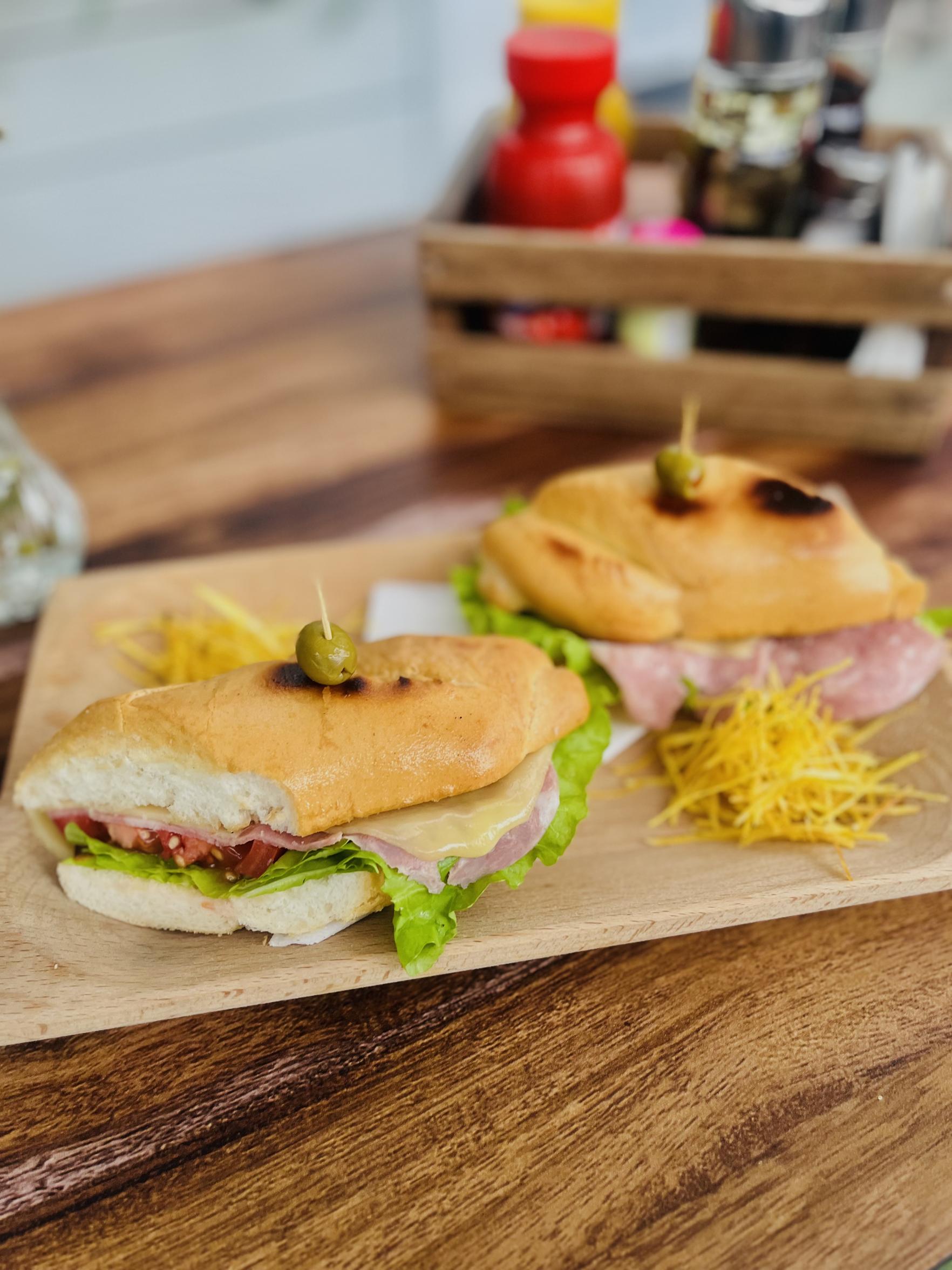 Category Sandwiches Image